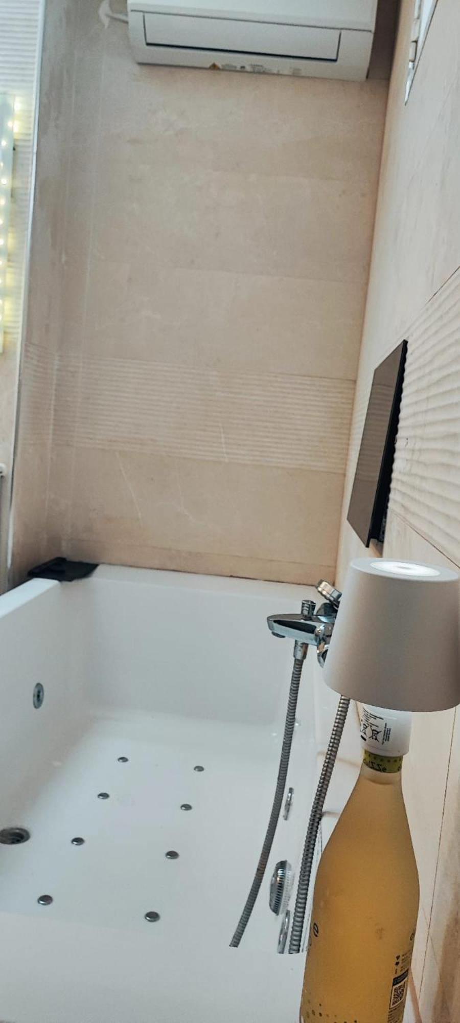 Malaga Jacuzy Apartman Kültér fotó
